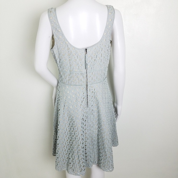 Ann Taylor Loft Eyelet Fit and Flare Baby Blue Lined Sleeveless Dress Size 6 - Picture 4 of 7